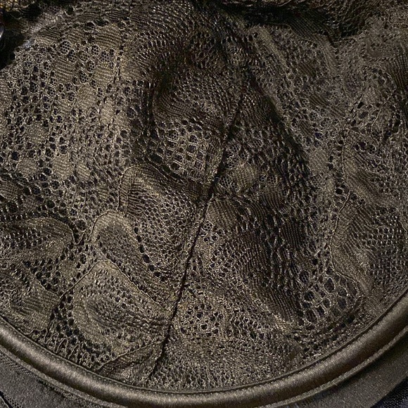 VS Convertible to X Crossed Straps Underwire Sheer Bra Adj Straps Black Lace - Picture 8 of 10